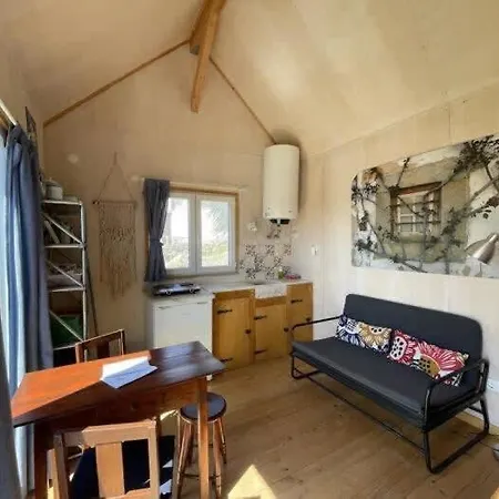 Da Silva Surfcamp, Tiny House Luna Hébergement de vacances
