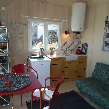 Holiday home Da Silva Surfcamp, Tiny House Luna Lourinha (Lisbon)
